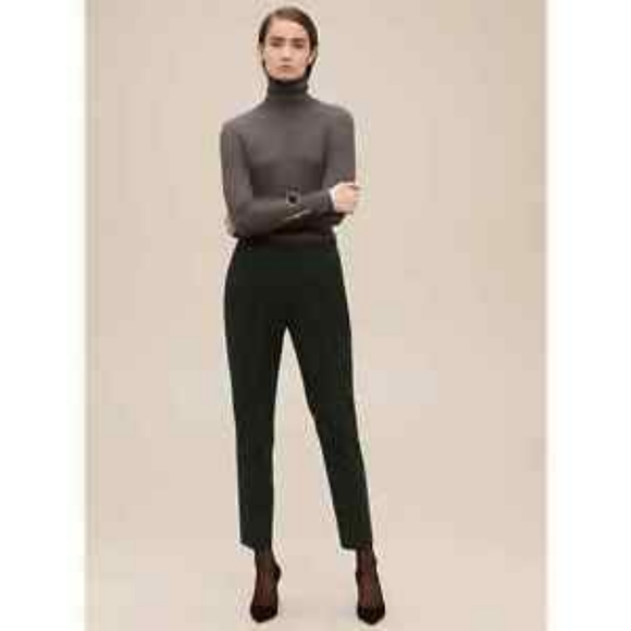 Aritzia Pants - BNWT Aritzia Babaton Cohen Pant - Black Size 4